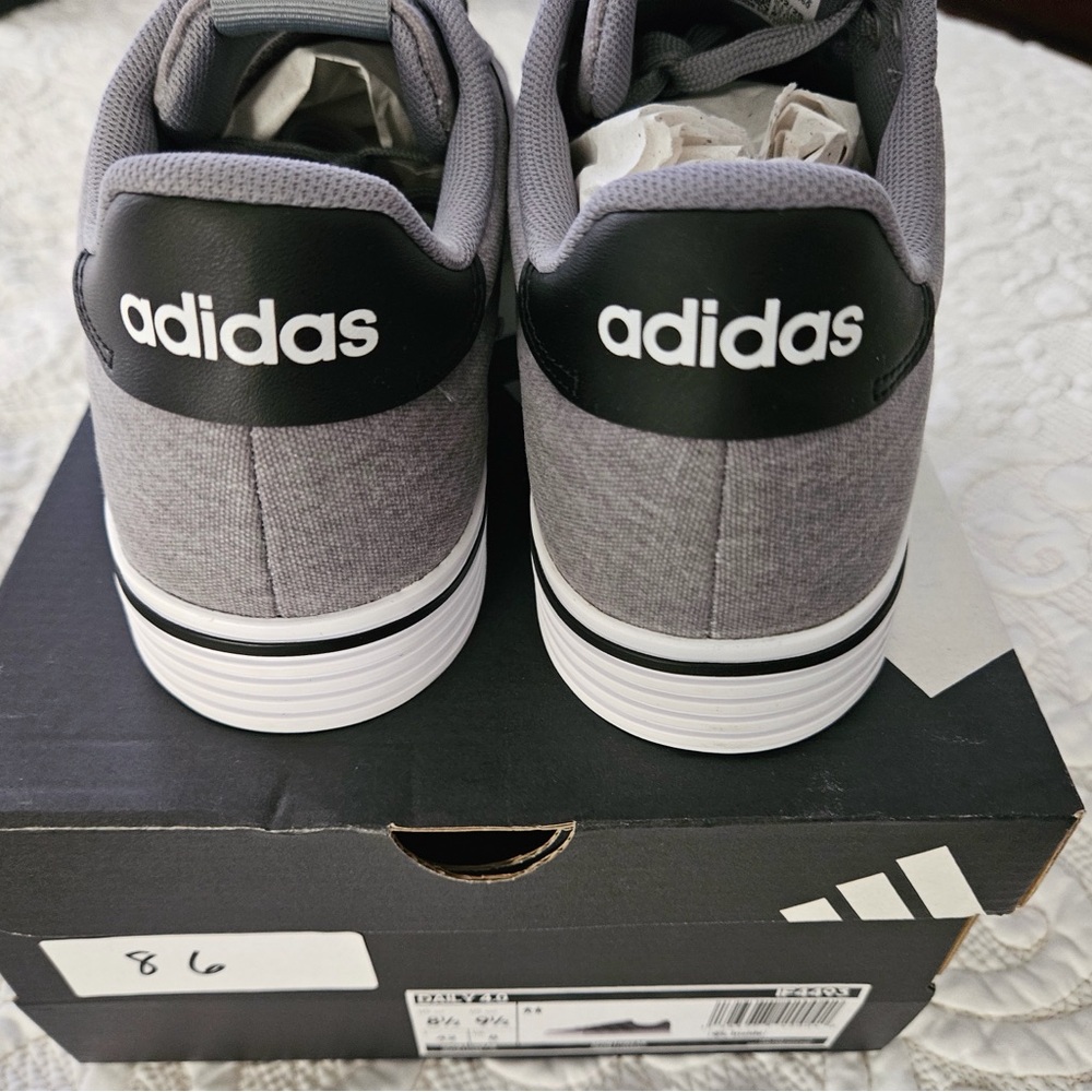 Adidas Men's Black and Gray Sneakers